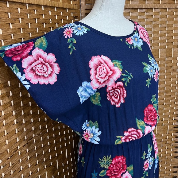 Ruby Rocks Navy Floral Bianca Maxi Dress Sz M NWT - Picture 5 of 8